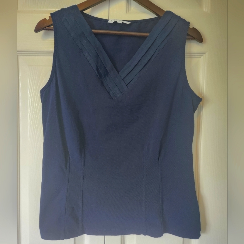 Cleo sleeveless top, women's medium